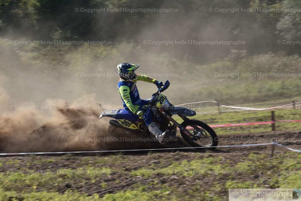 DSC_0318 | Sportfotografie , Motorsport, Motoross, Reitsport, Mointainbike, Enduro,
Landschaft , Outdoor, Eventfotografie, Landschaft, Bilder online bestellen - Realisiert mit Pictrs.com