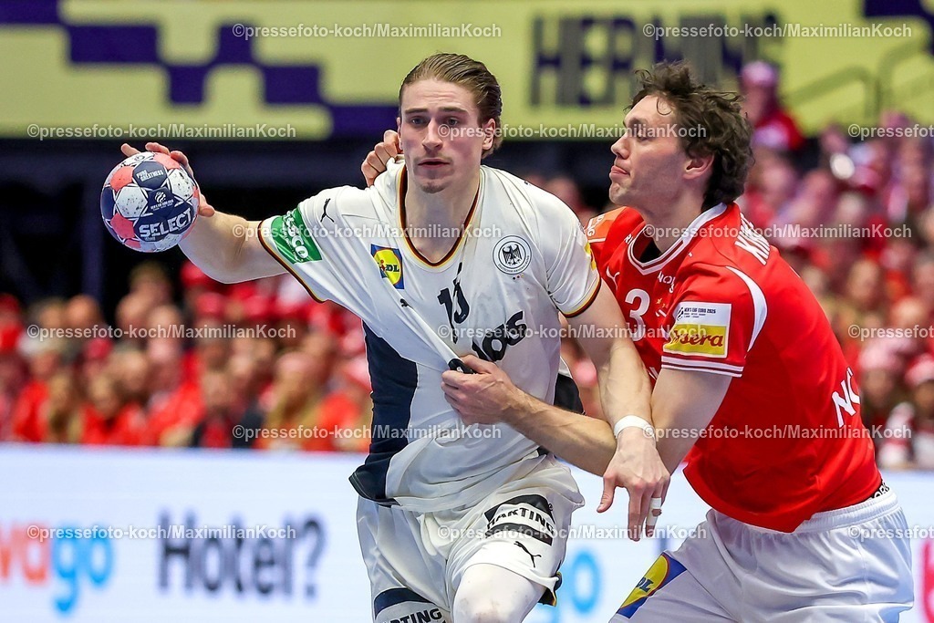 EHF01022602089 | 01.02.2026, Handball, Men's EHF EURO 2026, Deutschland - Dänemark, Jyske Bank Boxen in Herning, Final:  Juri Knorr (Germany #15) im Zweikampf gegen   Niclas Vest Kirkelokke (Denmark #03)