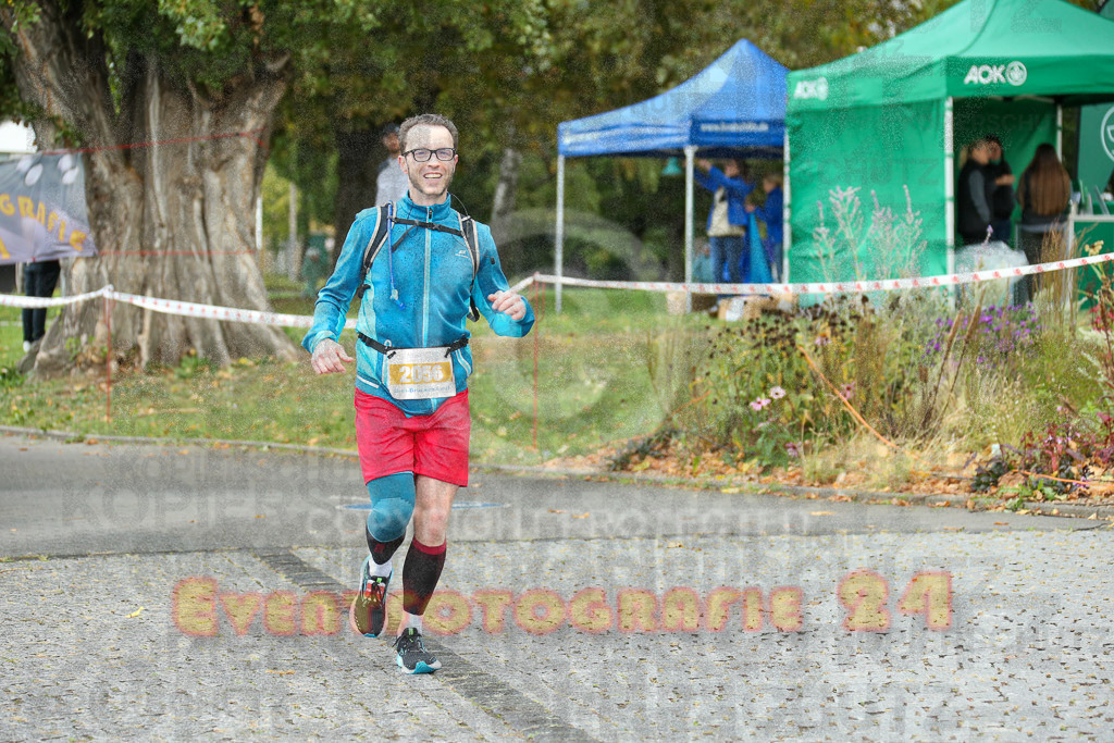 231015_1203_EX1_4672 | Sportfotografie im Rhein-Sieg Kreis, Köln, Bonn, NRW, Rheinland Pfalz, Hessen, etc. Unser Tätigkeitsfeld umfasst den Laufsport vom Volkslauf über den Marathon, Duathlon, Triathon bis zum Ultralauf wie Kölnpfad Ultra oder Schindertrail.