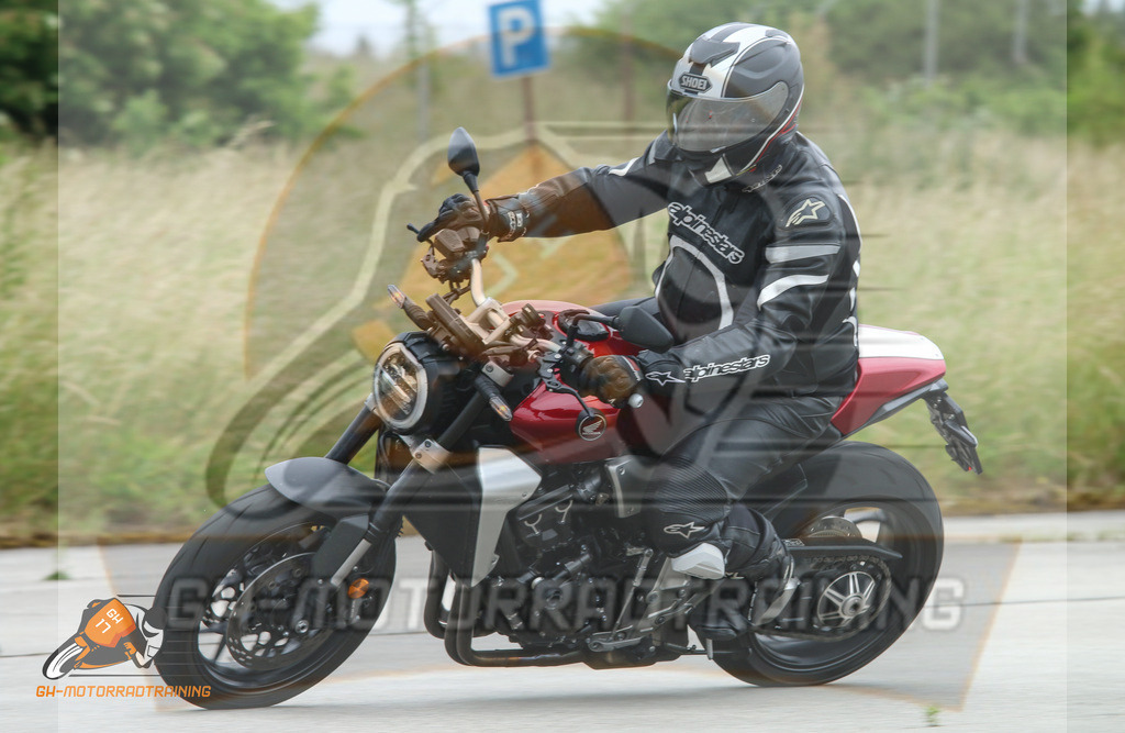 IMG_0452 | gh-motorradtraining-foto.de - Realisiert mit Pictrs.com