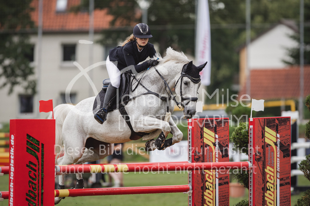 230715_LC_Stil-M-613 | Deine schönsten Turniermomente als professionelle Fotos! Entdecke hochwertige Pferdesport-Fotografie im Online-Shop. Jetzt Fotos finden & bestellen!