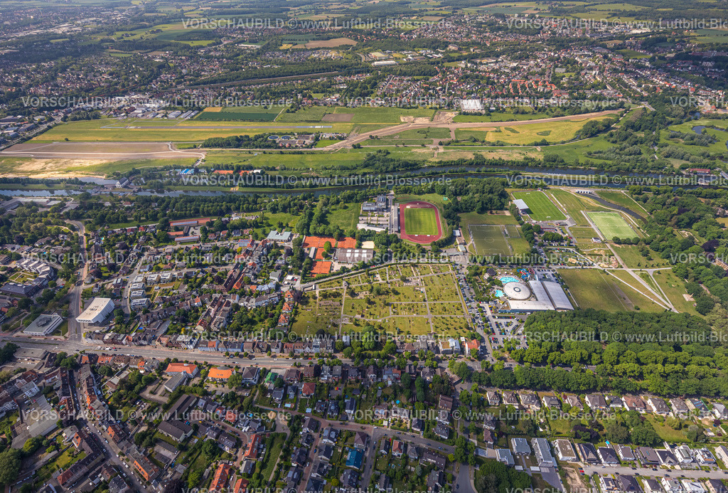 Hamm220504589 | Luftbild, Sportzentrum Ost mit Jahnstadion, Maximare Erlebnistherme Bad Hamm, Ostenfriedhof, Datteln-Hamm-Kanal und Fluss Lippe mit Blick zum Flugplatz Hamm, Mitte, Hamm, Ruhrgebiet, Nordrhein-Westfalen, Deutschland