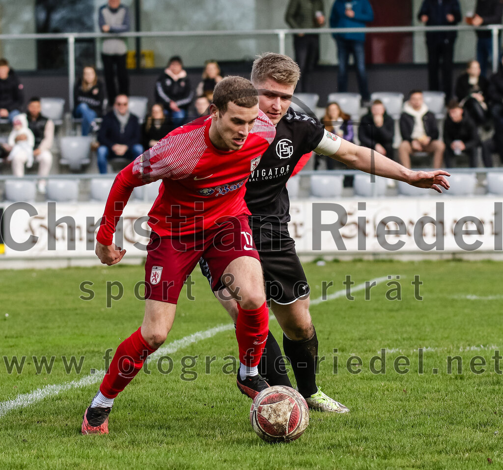2024-02-24_044_FC_Schwaig_gegen_TSV_1880_Wasserburg | Oberding, Deutschland, 24.02.2024:
Fußball, 2. Runde Qualifikation TOTO-Pokal 2023 / 2024, 1. Spieltag, FC Schwaig gegen TSV 1880 Wasserburg, Endergebnis: 2:3

Daniel Yordanov (TSV 1880 Wasserburg, #17), Tobias Jell (FC Schwaig, #2)

Foto: Christian Riedel / fotografie-riedel.net