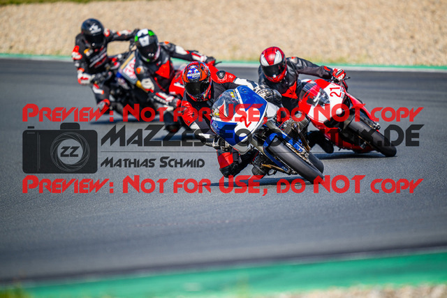 MaZZes_FotoMatrix_240724_6007705_2-355 | ROT