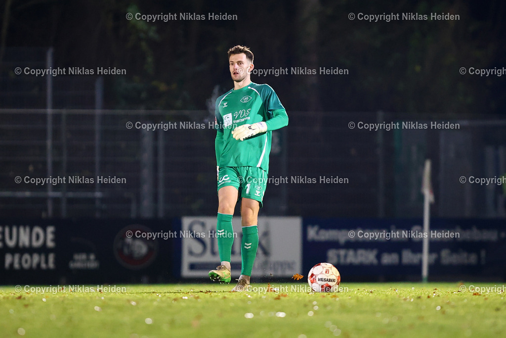NH_FCStPauliU23_VfBOldenburg_RegionalligaNord_02122025 | #1 Jhonny Peitzmeier (VfB Oldenburg)Fußball I Herren I Regionalliga Nord I Saison 2025-2026 I 21. Spieltag I FC St. Pauli U23 - VfB Oldenburg I 02.12.2025 I Edmund-Plambeck-Stadion