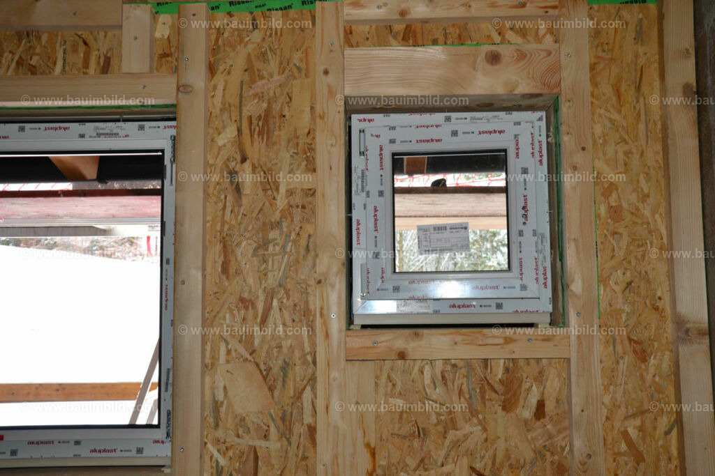 bib-lg14-fenster-0025 | Nach LV-Leistungsgruppen sortierte Detailfotos über den Bau eines Hauses. Alle Hausbau-Bilder direkt vom Urheber und Autor der Website Haus-Selber-Bauen.com