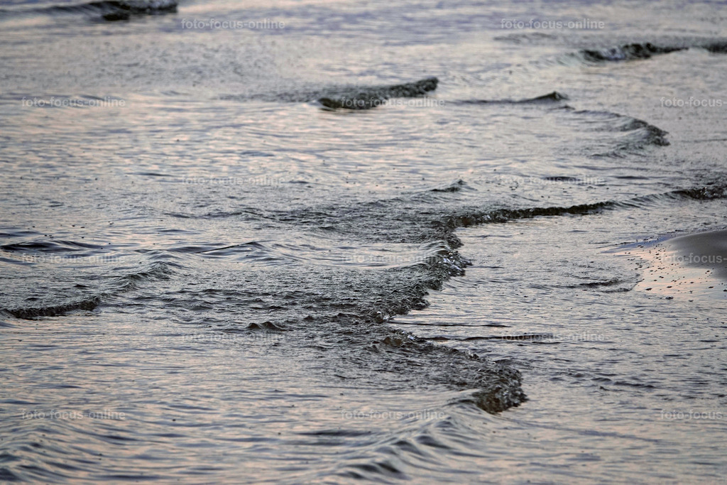 Gentle waves on the way home | foto-focus-online