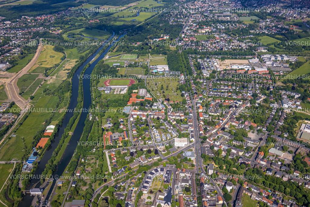 Hamm220504753 | Luftbild, Sportzentrum Ost mit Jahnstadion, Maximare Erlebnistherme Bad Hamm, Ostenfriedhof, Datteln-Hamm-Kanal und Fluss Lippe, Mitte, Hamm, Ruhrgebiet, Nordrhein-Westfalen, Deutschland