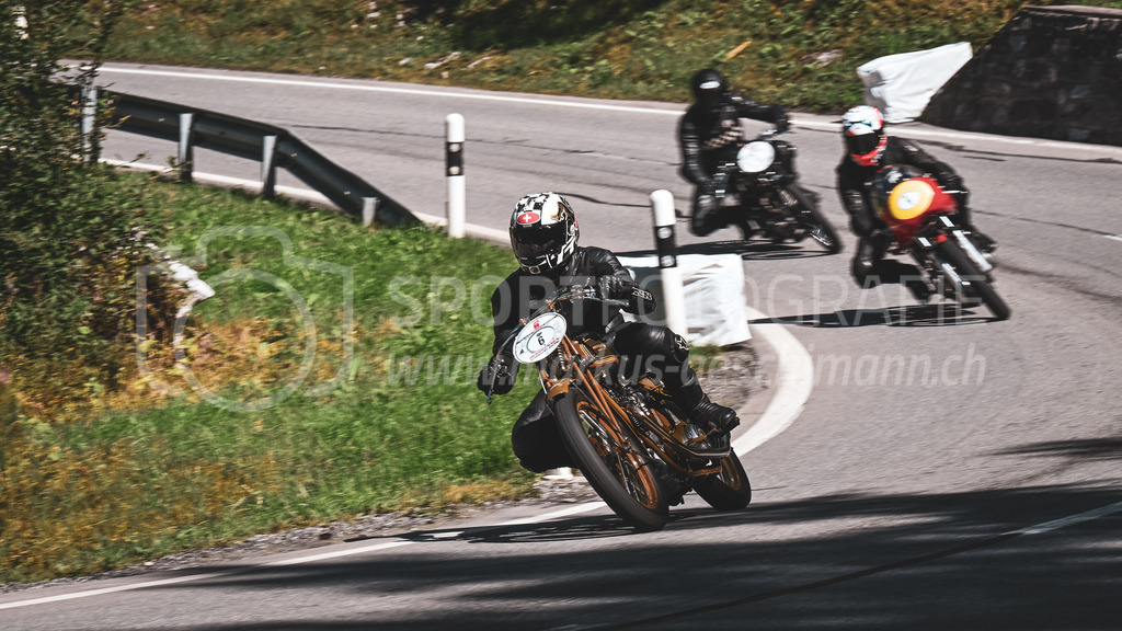 19. Arosa ClassicCar 2023 - 2. September 2023 | 19. Arosa ClassicCar 2023
Arosa, Schweiz
Gartmann Stefan aus Flims mit der Startnummer 6 auf einer Motosacoche C35, Jahrgang 1930, in der Klasse Motorräder.
@arosaclassiccar, @arosa.official, #arosaclassiccar, #arosa, #76curves, #classiccar
Bild: Sportfotografie Markus Aeschimann | www.markus-aeschimann.ch - Realisiert mit Pictrs.com