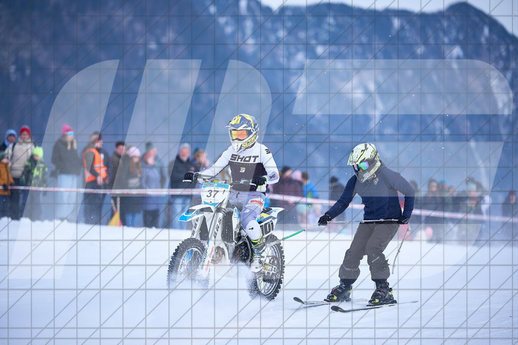 11. Holzknecht Skijöring | Skijöring am 24.01.2026: 11. Holzknecht Skijöring in Gosau am Dachstein, Oberösterreich, ÖsterreichFoto: © 2026 Martin Bihounek | mb-creative.eu