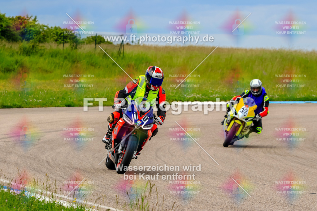 MotoTeam-2397 | Hier findet Ihr Bilder von Touristenfahrten auf der Nürburgring Nordschleife oder von anderen Veranstaltungen die ich besucht habe. Viel Spass beim Durch Schauen 