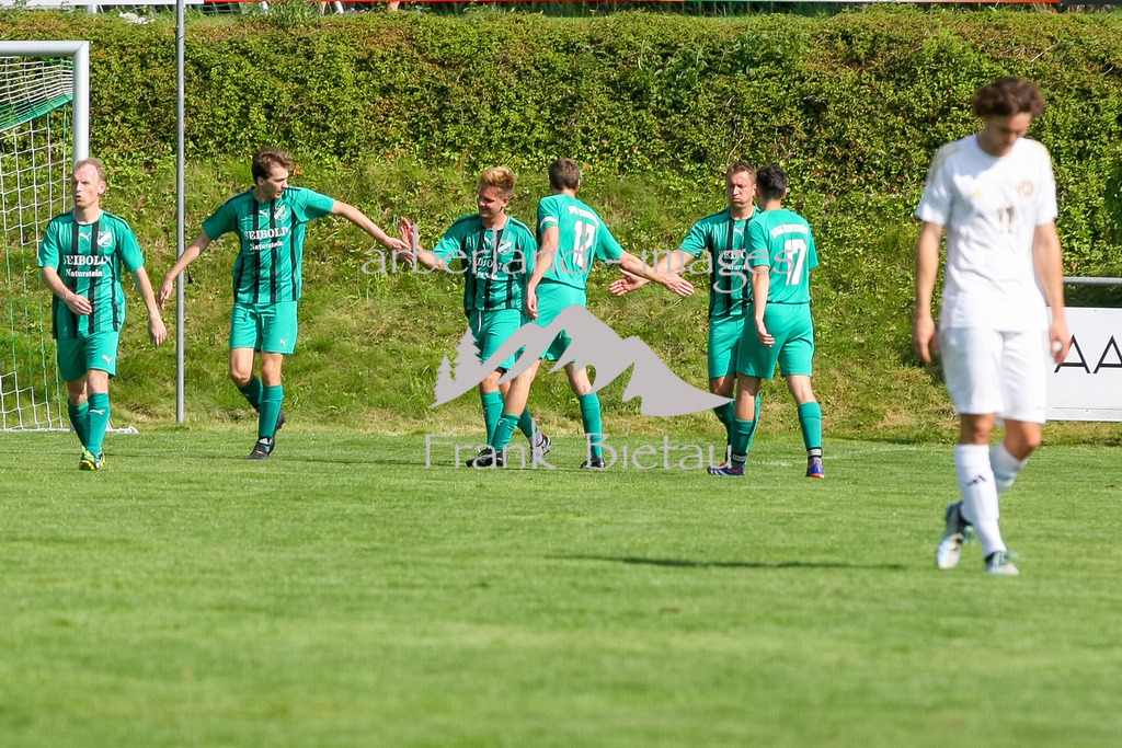 993T0106 | Medien- Sport- Entertainmentfotos