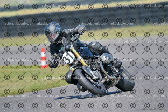 26BT01-1855 | 031 - Realisiert mit Pictrs.com