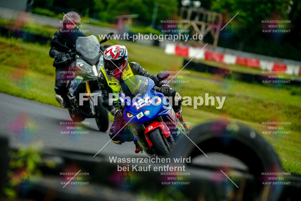 VBK-3802 | Hier findet Ihr Bilder von Touristenfahrten auf der Nürburgring Nordschleife oder von anderen Veranstaltungen die ich besucht habe. Viel Spass beim Durch Schauen 