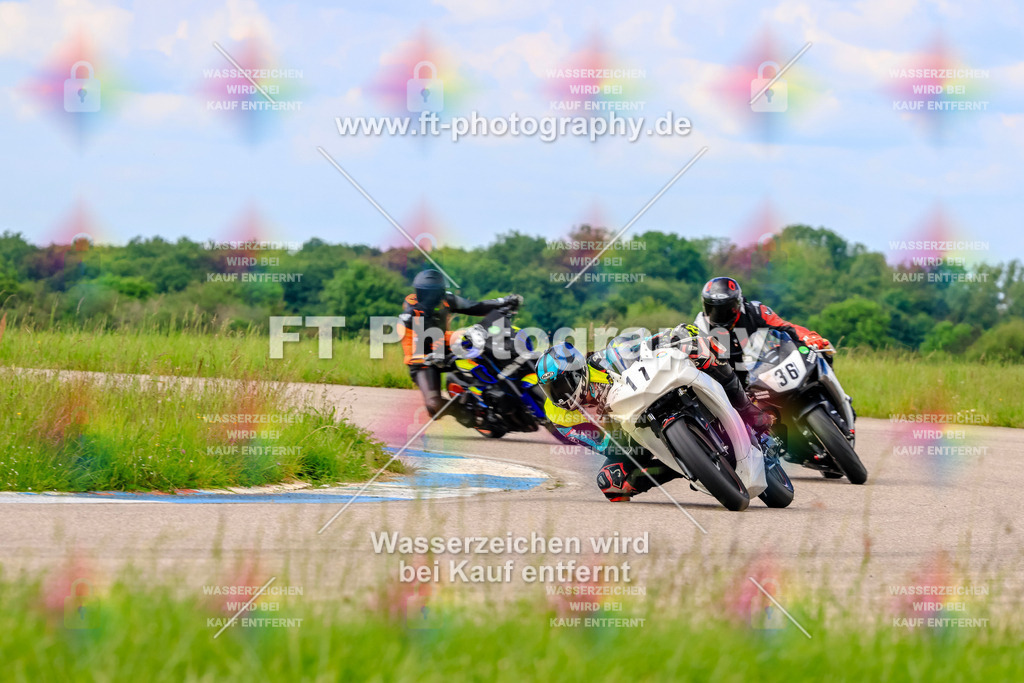 MotoTeam-1266 | Hier findet Ihr Bilder von Touristenfahrten auf der Nürburgring Nordschleife oder von anderen Veranstaltungen die ich besucht habe. Viel Spass beim Durch Schauen 