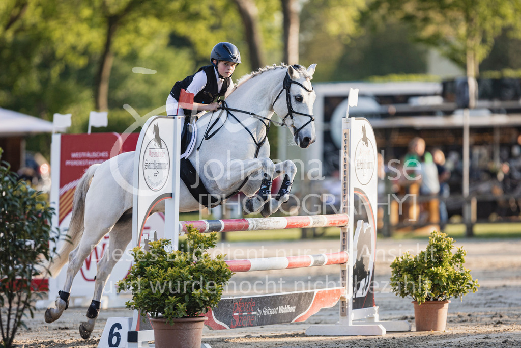 250501_MünsterHandorf_PonyTrophy-369 | Deine schönsten Turniermomente als professionelle Fotos! Entdecke hochwertige Pferdesport-Fotografie im Online-Shop. Jetzt Fotos finden & bestellen!