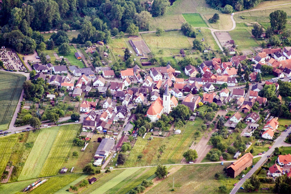Vue aérienne: Scheibenhardt à Scheibenhard dans le département Bas Rhin, France. Photo: IMG_2382.jpg prise le 04/06/2006 par Werner Riehm/FLY-FOTO.euRésolution de l'original: 3456 x 2304 px