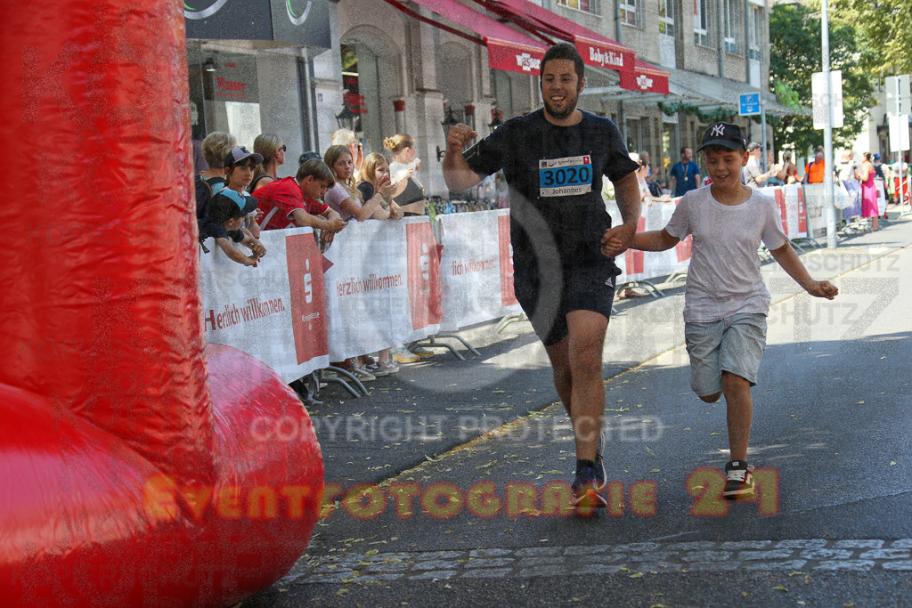 250621_1232_EX1_5985 | Sportfotografie im Rhein-Sieg Kreis, Köln, Bonn, NRW, Rheinland Pfalz, Hessen, etc. Unser Tätigkeitsfeld umfasst den Laufsport vom Volkslauf über den Marathon, Duathlon, Triathon bis zum Ultralauf wie Kölnpfad Ultra oder Schindertrail.