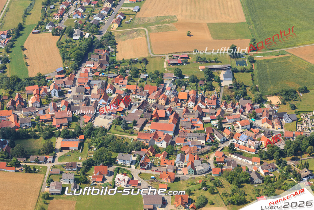 Luftbild von Kleinsteinach Riedbach - Luftaufnahme wurde 2015 von https://frankenair.de mittels Flugzeug (keine Drohne) erstellt - die Geschenkidee