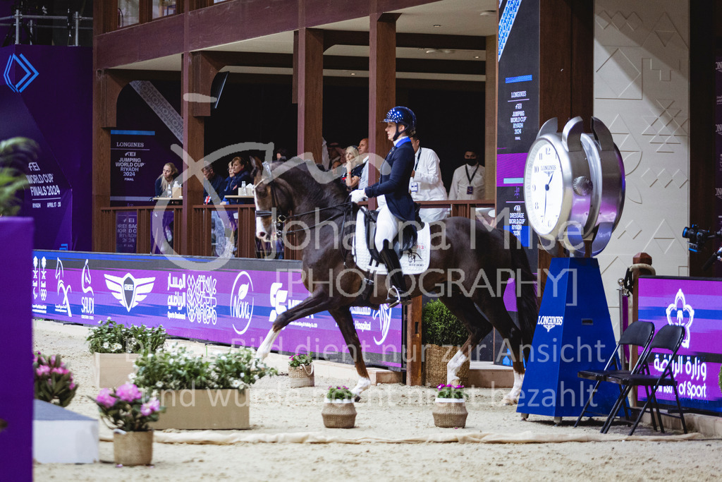 240417_Riyadh_Dressage-124 | Deine schönsten Turniermomente als professionelle Fotos! Entdecke hochwertige Pferdesport-Fotografie im Online-Shop. Jetzt Fotos finden & bestellen!