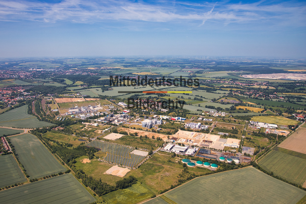 61_Elsteraue_IMG_Bitterfeld_7131 | Die schönsten Luftbilder von Sachen-Anhalt & Mitteldeutschland als Bilddatenbank zur kommerziellen Nutzung. Nutzen Sie unsere Erfahrung seit 2005 in der Luftbildfotografie. - Realisiert mit Pictrs.com