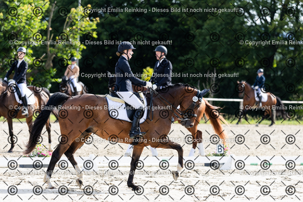 CL5A5597 | Emilia Reinking Fotografie - Realisiert mit Pictrs.com