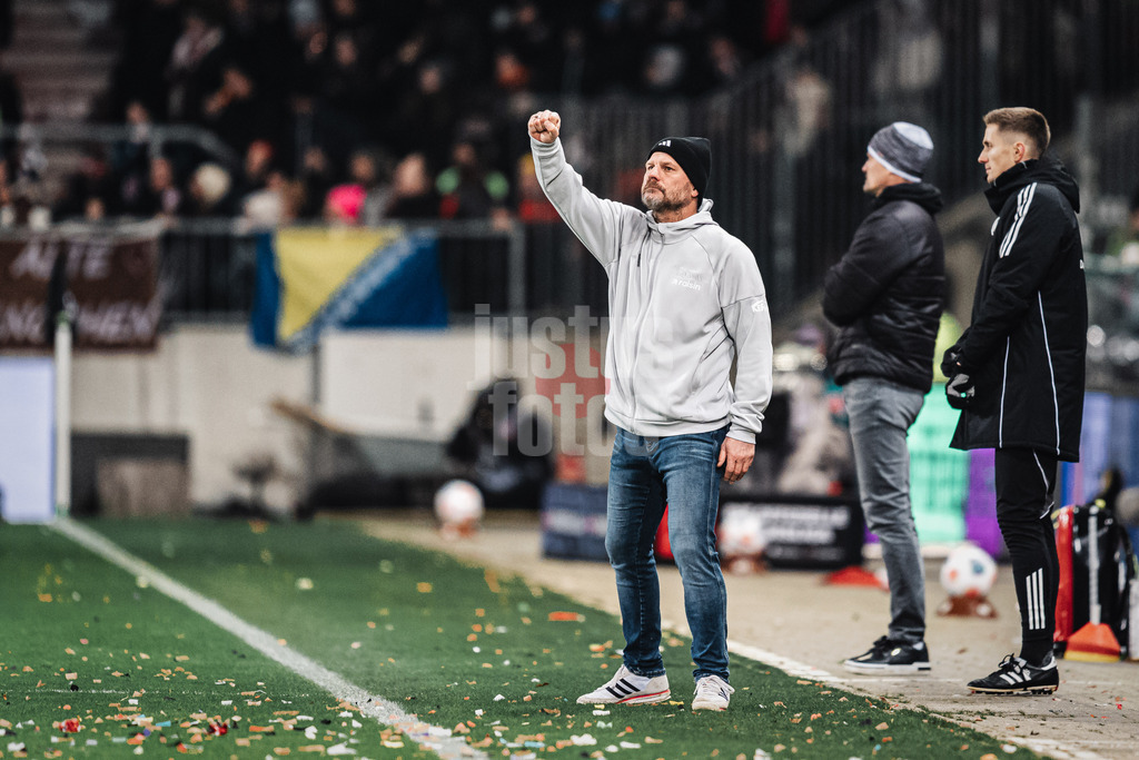 Fußball | Männer | Saison 2025/2026  | Fußball-Bundesliga | 11. Spieltag | FC St. Pauli vs. 1. FC Union Berlin | 23.11.2025 | Trainer Steffen Baumgart (1. FC Union Berlin) jubelt nach dem Sieg