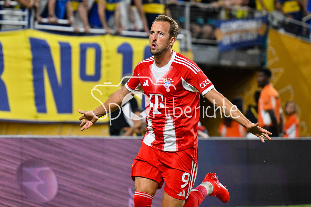 FC Bayern München - Boca Juniors | Jubel der Bayern nach dem Treffer zum 1-0 durch Harry KANE (FC Bayern Muenchen 9) / Tor / Torschuetze / Freude / Happy / FIFA Club World Cup: FC Bayern Muenchen - Boca Juniors, Hard Rock Stadium am 20.06.2025 / NOT FOR SALE IN USA