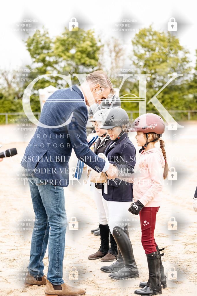 CK903760 | Turnierfotografie Pferdefotografie Trier Rheinland-Pfalz Pferdesport Reitsport Tierfotografie Sportfotografie Pferdevideo Pferdevideografie Equestrianvideography equestrianphotography  - Realisiert mit Pictrs.com