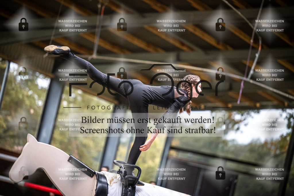 DOS_0560 | Entdecke hochwertige Reitturnierfotos von Foto Oger. Professionell, emotional und authentisch – jetzt Lieblingsmomente im Shop bestellen.Deutschlandweite Turnierfotografie. - Realisiert mit Pictrs.com