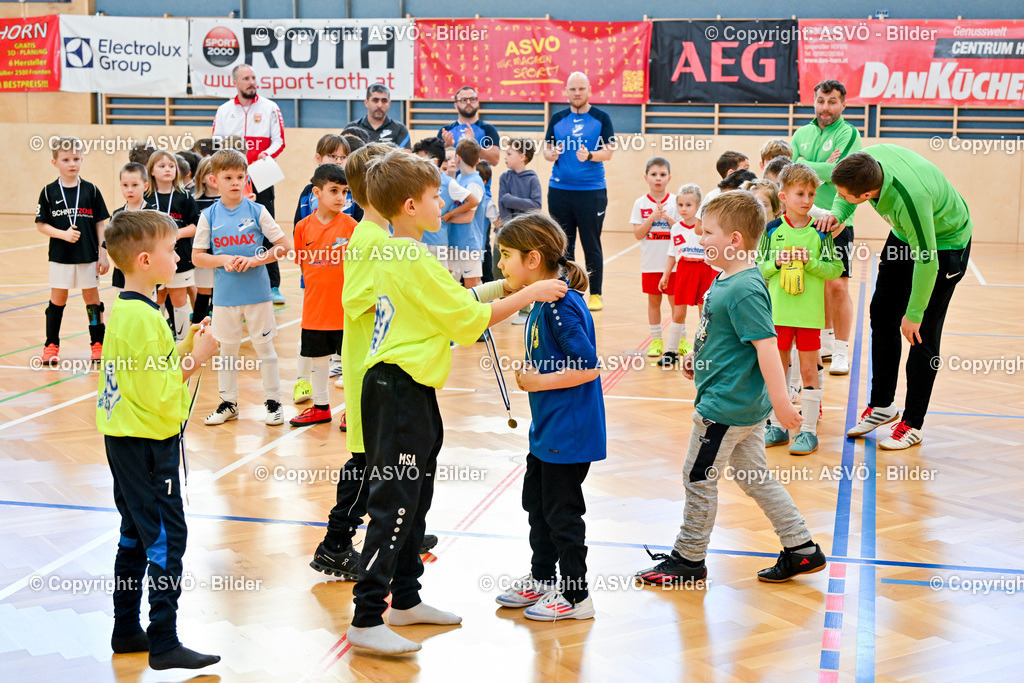 ASVÖ_ Fussballturnier SV Gallneukirchen_ 08.02.2025-126 | 08.02.2025, Gallneukirchen, AUT, ASVÖ, Fussball Nachwuchs Hallenturnier 2025, SV Gallneukirchen im Bild Teilnehmer U 7©Harald Dostal / fodo.media - Realisiert mit Pictrs.com