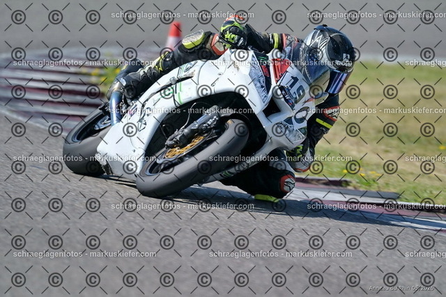 26BT02-0330 | markuskiefer.com - Realisiert mit Pictrs.com
