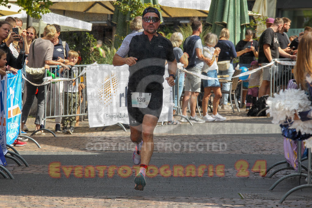 250824_1250_EV4_9545 | Sportfotografie im Rhein-Sieg Kreis, Köln, Bonn, NRW, Rheinland Pfalz, Hessen, etc. Unser Tätigkeitsfeld umfasst den Laufsport vom Volkslauf über den Marathon, Duathlon, Triathon bis zum Ultralauf wie Kölnpfad Ultra oder Schindertrail.