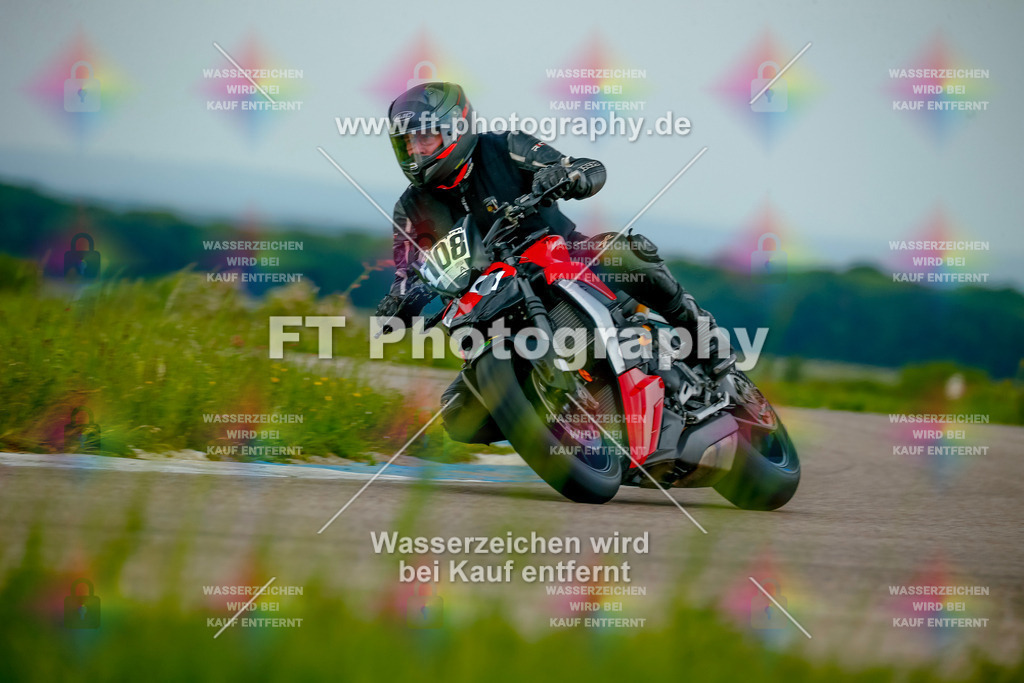 _MOT2061 | Hier findet Ihr Bilder von Touristenfahrten auf der Nürburgring Nordschleife oder von anderen Veranstaltungen die ich besucht habe. Viel Spass beim Durch Schauen 