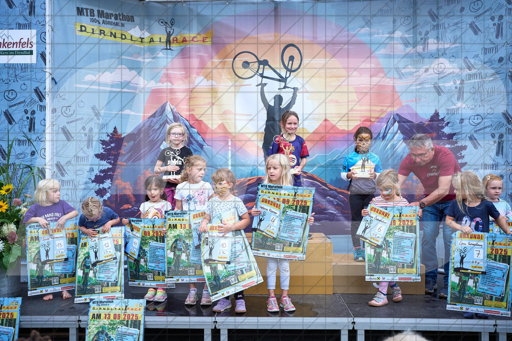 Betriebszentrum Laubenbachmühle, Frankenfels, Österreich - 13. September 2025: Dirndltal Race - Kids Race - SiegerehrungFotograf: Martin Bihounek / martinbihounek.com | 13. September 2025 Betriebszentrum Laubenbachmühle, Frankenfels, Österreich : Dirndltal Race - Kids Race - Siegerehrung •••••Photo by: Martin Bihounek / martinbihounek.comInsta: @martinbihounekcom