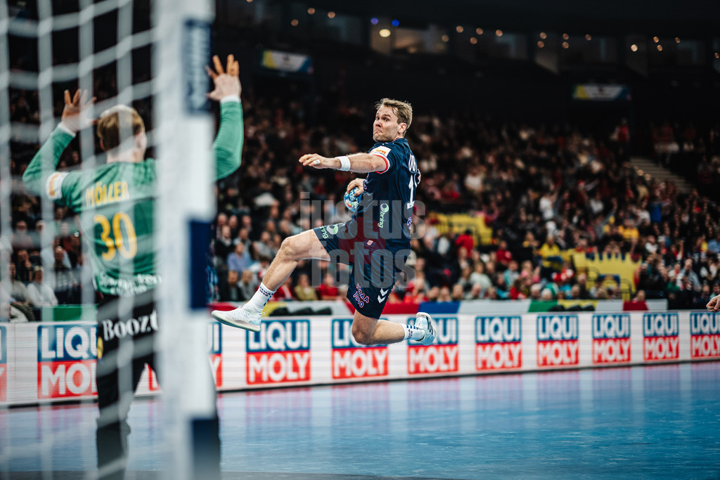 Handball | Herren | EHF EURO 2024 | European Championshop Men 2024 Final Tournament | Norwegen vs. Schweden | 23.01.2024 | Petter Overby (#11, Norwegen, NOR) alleine gegen den Torwart