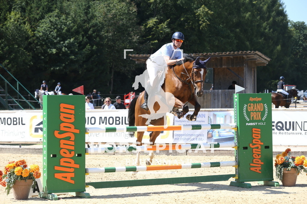 DL2Q3501 | Willkommen bei Brunnmayr - Design & Fotografie – Ihrem Spezialisten für Reitturniere und Pferdeveranstaltungen in Oberösterreich, Salzburg und Bayern! Seit über 17 Jahren sind wir leidenschaftlich dabei.