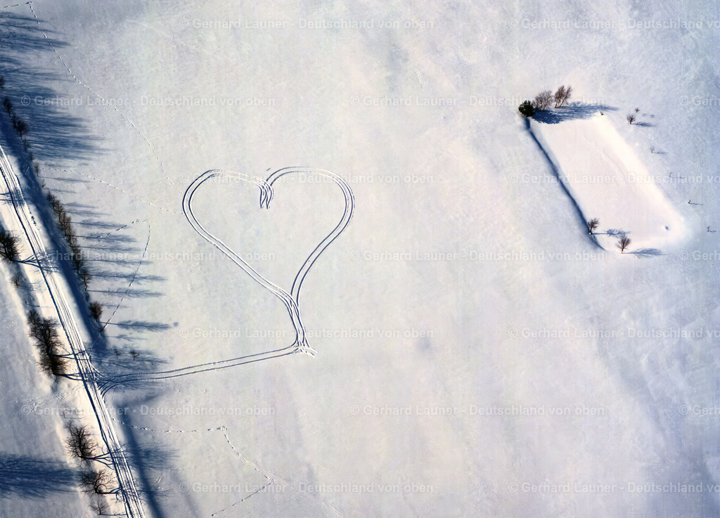 9400313 | Herz i. Schnee