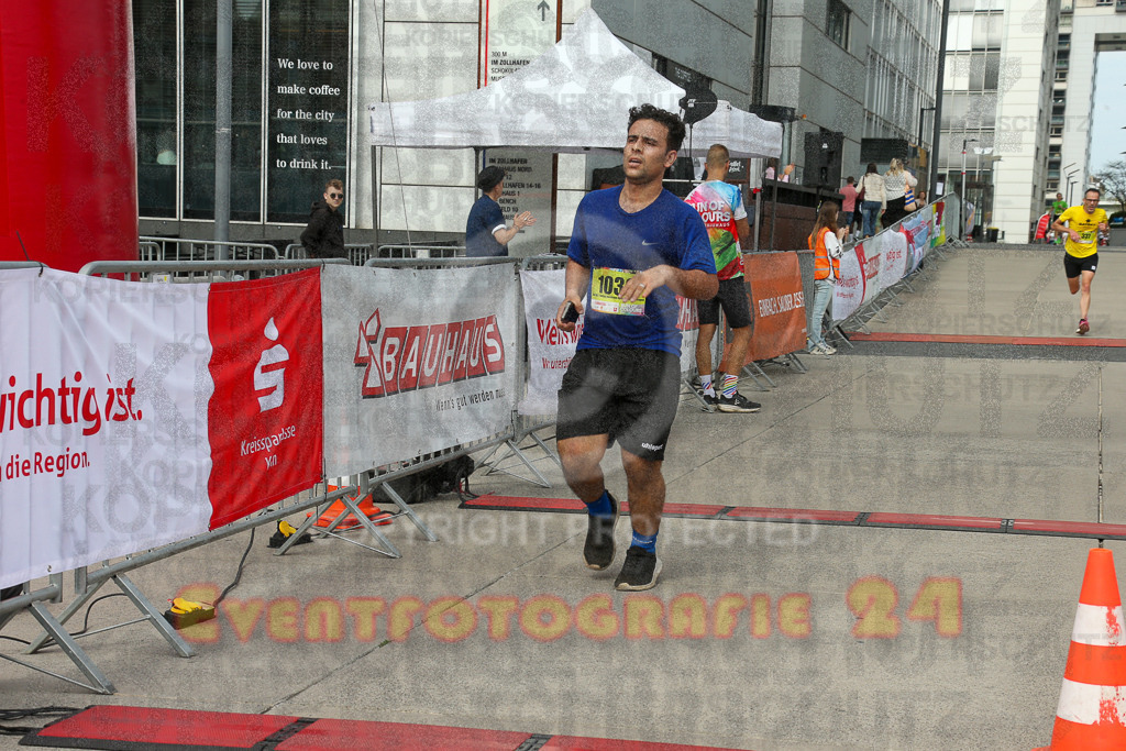 250920_1320_EX1_4089 | Sportfotografie im Rhein-Sieg Kreis, Köln, Bonn, NRW, Rheinland Pfalz, Hessen, etc. Unser Tätigkeitsfeld umfasst den Laufsport vom Volkslauf über den Marathon, Duathlon, Triathon bis zum Ultralauf wie Kölnpfad Ultra oder Schindertrail.