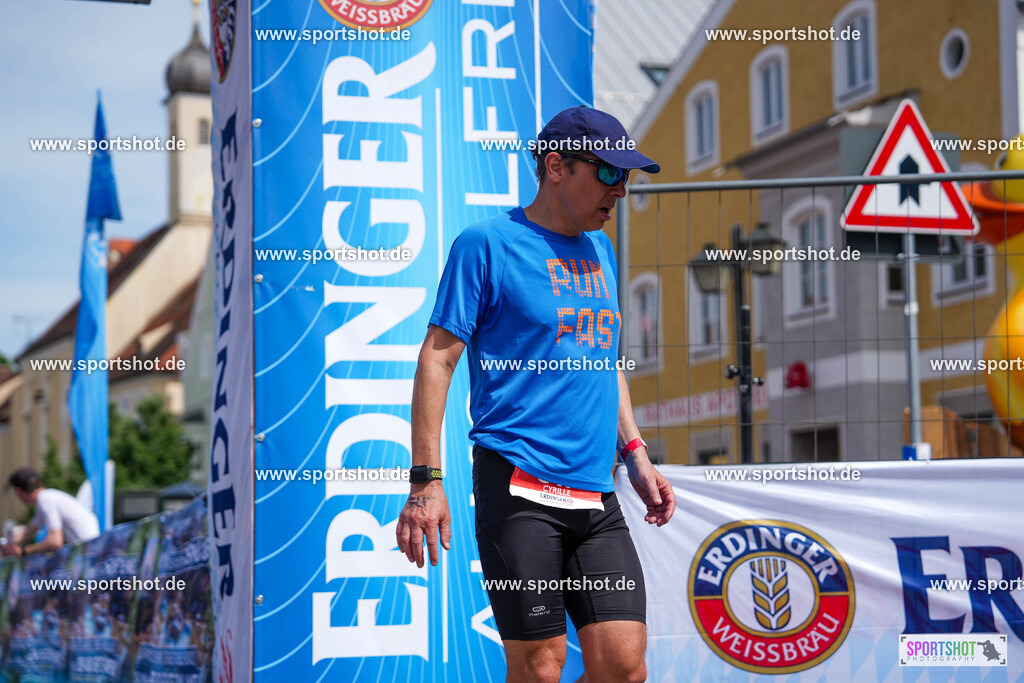 DSC05386 | Stadttriathlon Erding 2025. #yourpictrs #sportshot_your_pictrs @Sportshotphotography #stadttriathlonerding Copyright: www.sportshot.de
