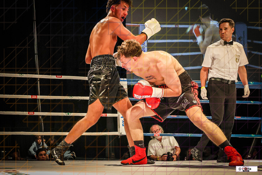 BoB 2026 Arnold vs. Faiz-42 | professionelle Sport- und Eventfotografie von Tomafocus – dynamische Bilder, emotionale Momente und hochwertige Aufnahmen für jeden Anlass. - Realisiert mit Pictrs.com