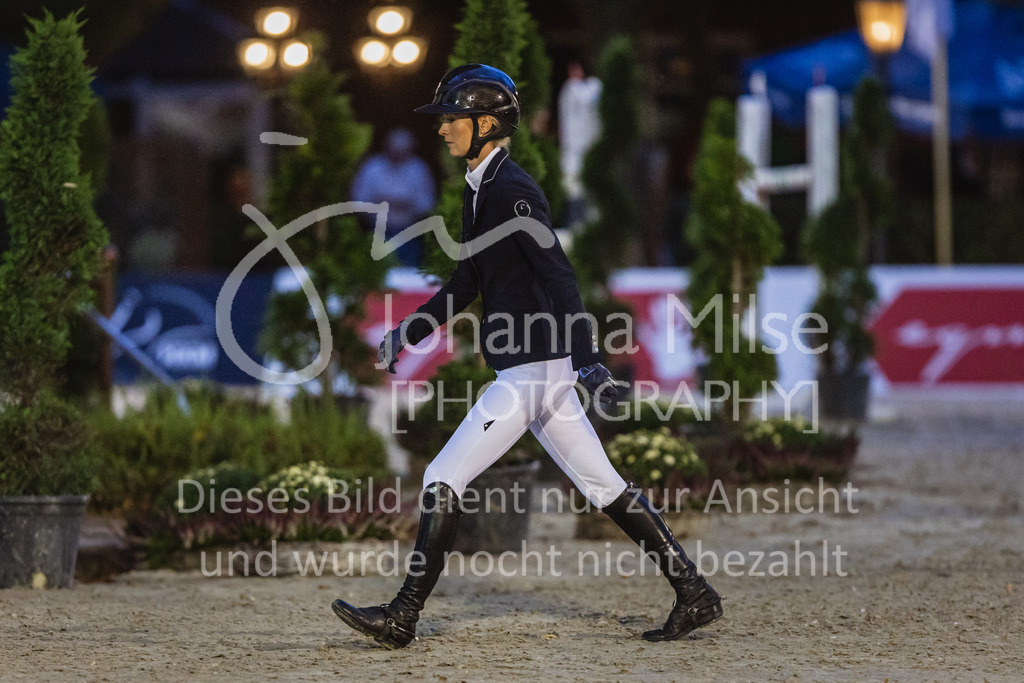 220909_OWLCh_GroßeTour-501 | Deine schönsten Turniermomente als professionelle Fotos! Entdecke hochwertige Pferdesport-Fotografie im Online-Shop. Jetzt Fotos finden & bestellen!