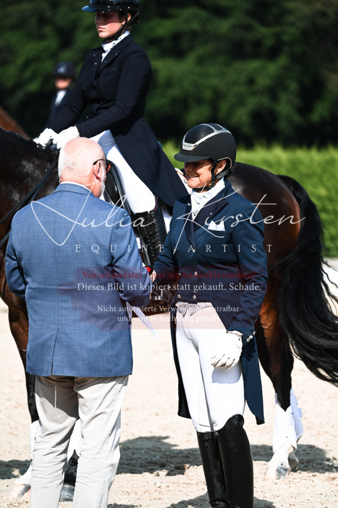 DSC_3419 | Pferde- und Turnierfotografie in Westsachsen. Pferdeportraits, Auftragszeichnungen und intuitive Kunst.