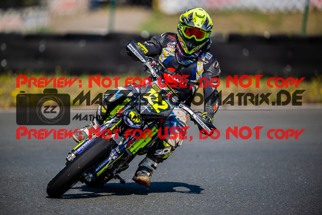 MaZZes_FotoMatrix_220813_3983 | UE40