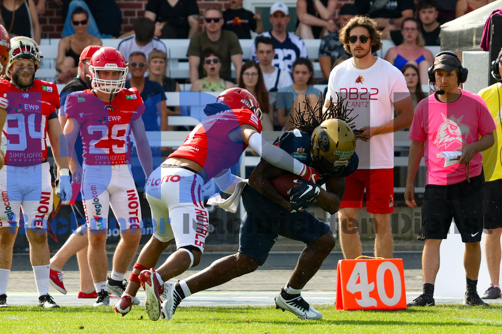 GFL: Potsdam Royals vs. Dresden Monarchs{date} -  | {headline}(Foto: Thomas Sobotzki / BOND) - Realisiert mit Pictrs.com