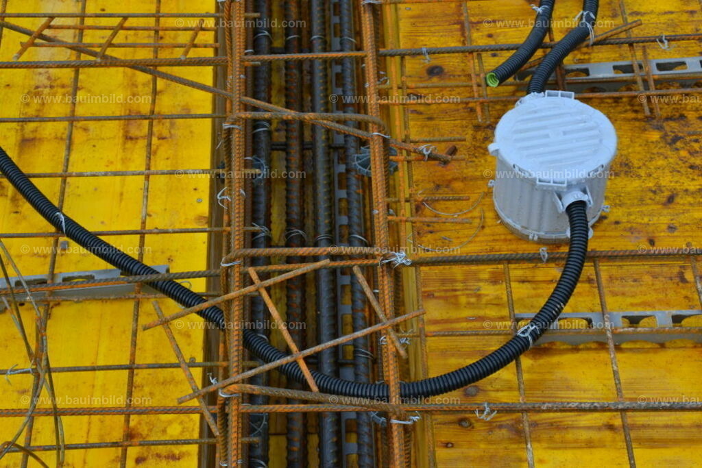 bib-lg04-betonarbeiten-decken-0652 | Nach LV-Leistungsgruppen sortierte Detailfotos über den Bau eines Hauses. Alle Hausbau-Bilder direkt vom Urheber und Autor der Website Haus-Selber-Bauen.com