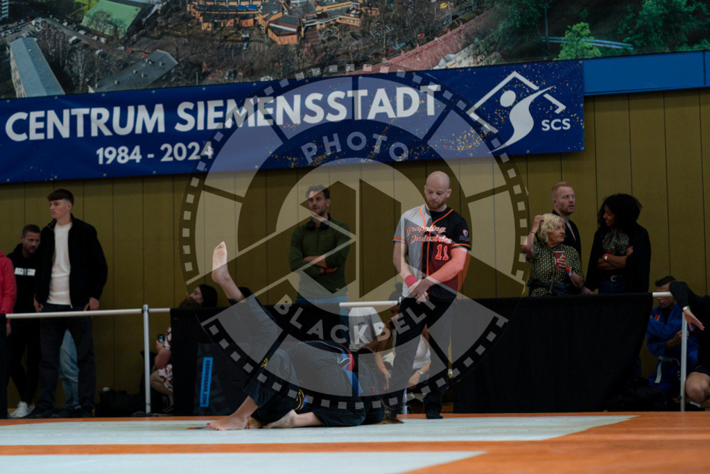 20240915PBB1588 | Athletes compete during the Grappling Industries’ grappling and Brazilian jiu-jitsu competition in Berlin, on September 15, 2024.