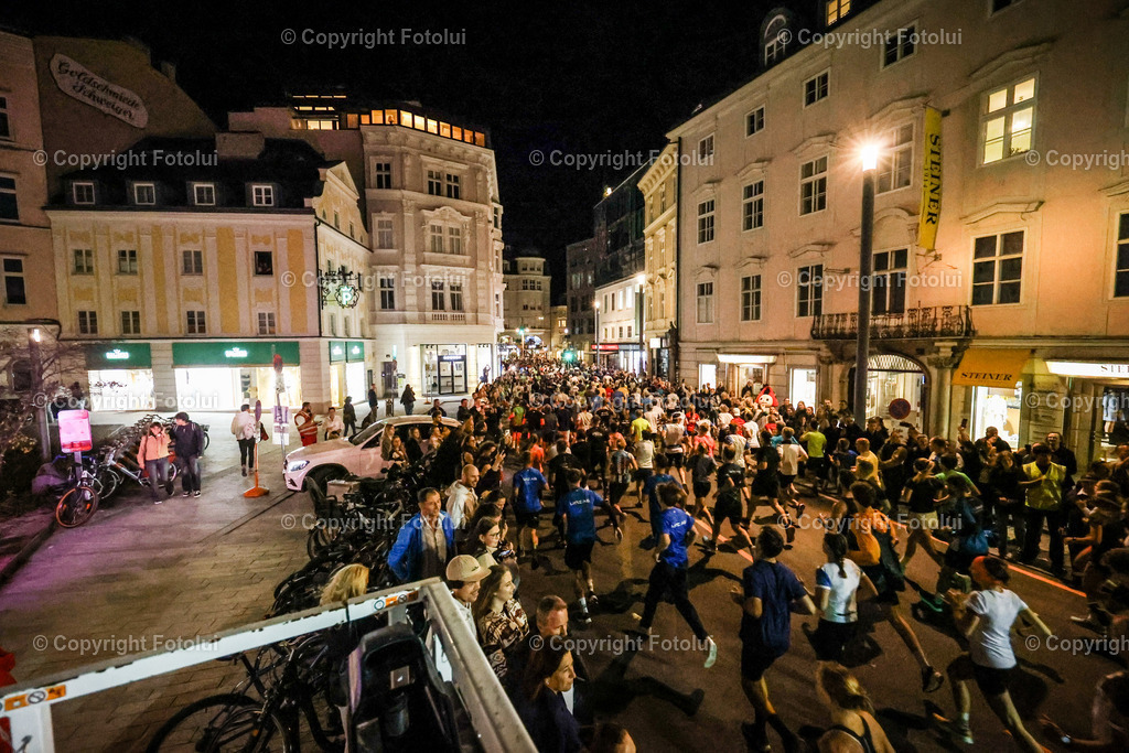 A-BINDER_20240926_0111 | Linz  AUSTRIA,26.Sept..2024 -Night Run Linz, Image shows Photo: Sportmediapics.com/ Manfred Binder