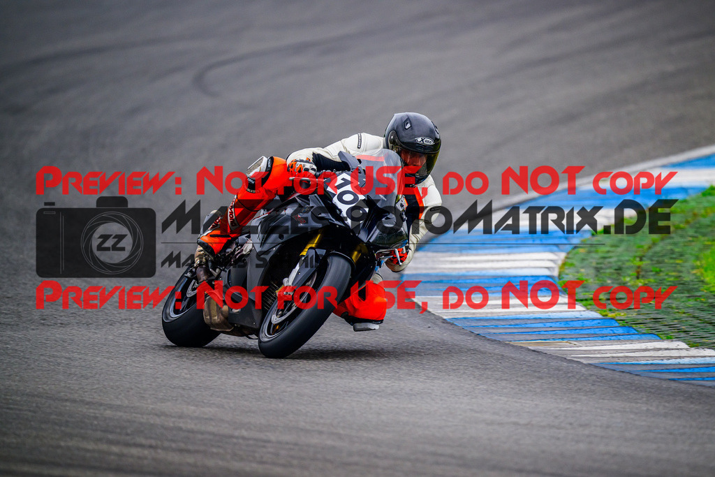 MaZZes_FotoMatrix_240614_6007705_1524 | GELB