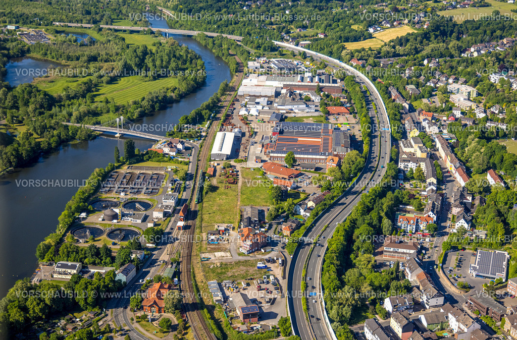 Essen250509468Kupferdreh | Luftbild, Gewerbegebiet Kupferdreher Straße am Fluss Ruhr mit Kampmannbrücke und Autobahn A44, Kupferdreh, Essen, Ruhrgebiet, Nordrhein-Westfalen, Deutschland
